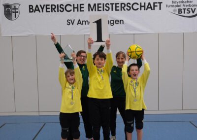 Zwei Bayerische Meistertitel für SVA-Faustballjugend